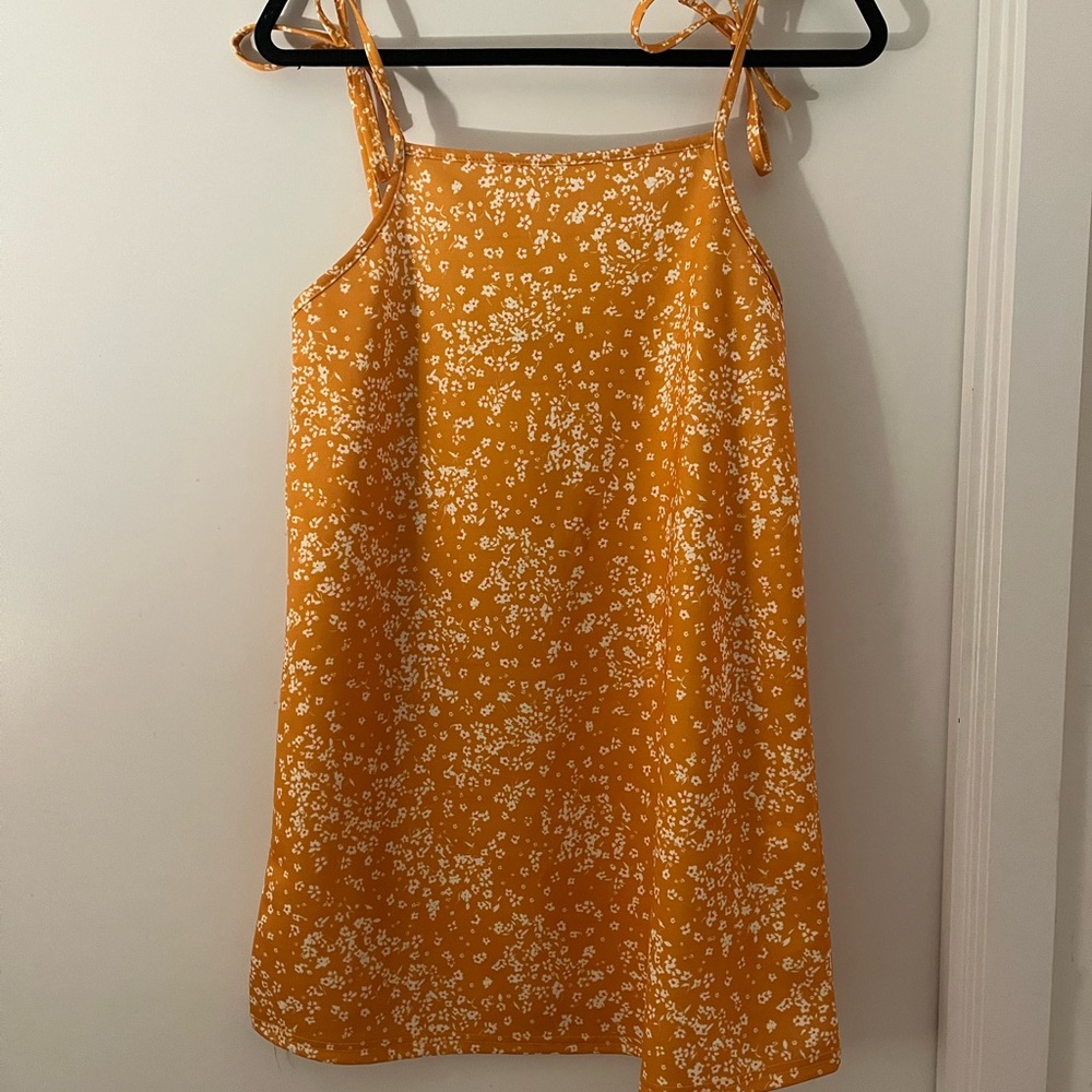 Missguided yellow sundress size 6